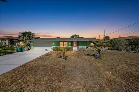 18366 Burkholder Circle Port Charlotte FL 33948
