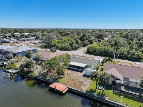 18366 Burkholder Circle Port Charlotte FL 33948