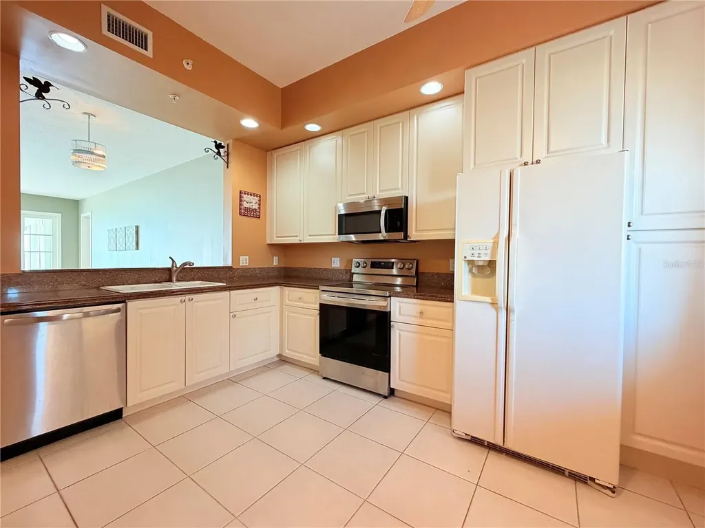 29 Harbour Isle Hutchinson Island FL 34949