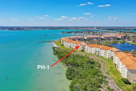 29 Harbour Isle Hutchinson Island FL 34949