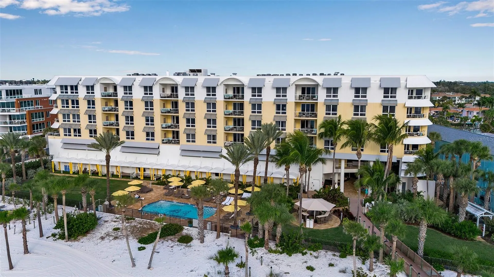 915 Seaside Drive Sarasota FL 34242