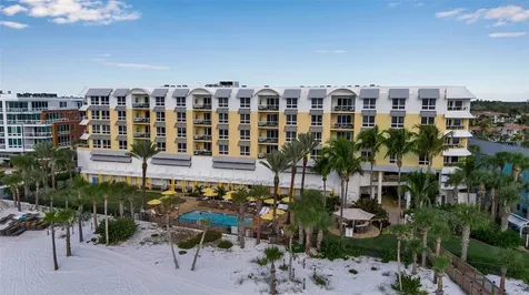 915 Seaside Drive Sarasota FL 34242