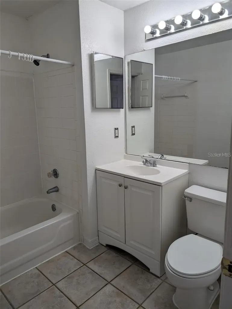 8915 Latrec Avenue Orlando FL 32819