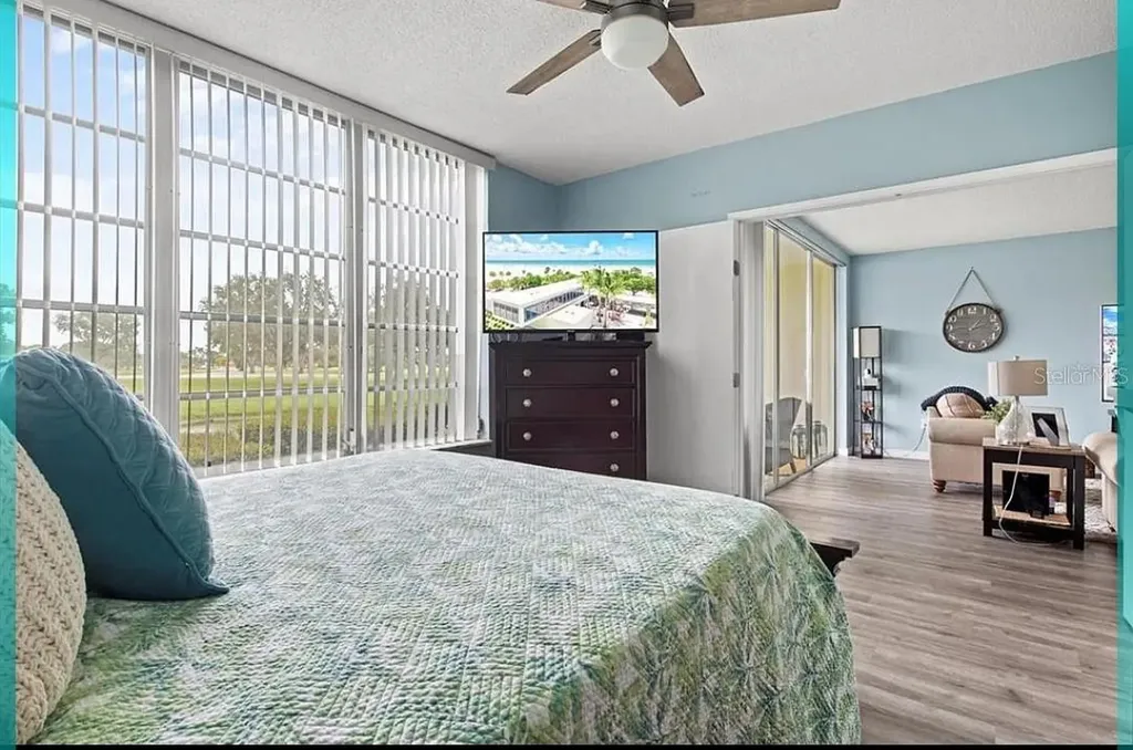 7461 W Country Club Drive N Sarasota FL 34243
