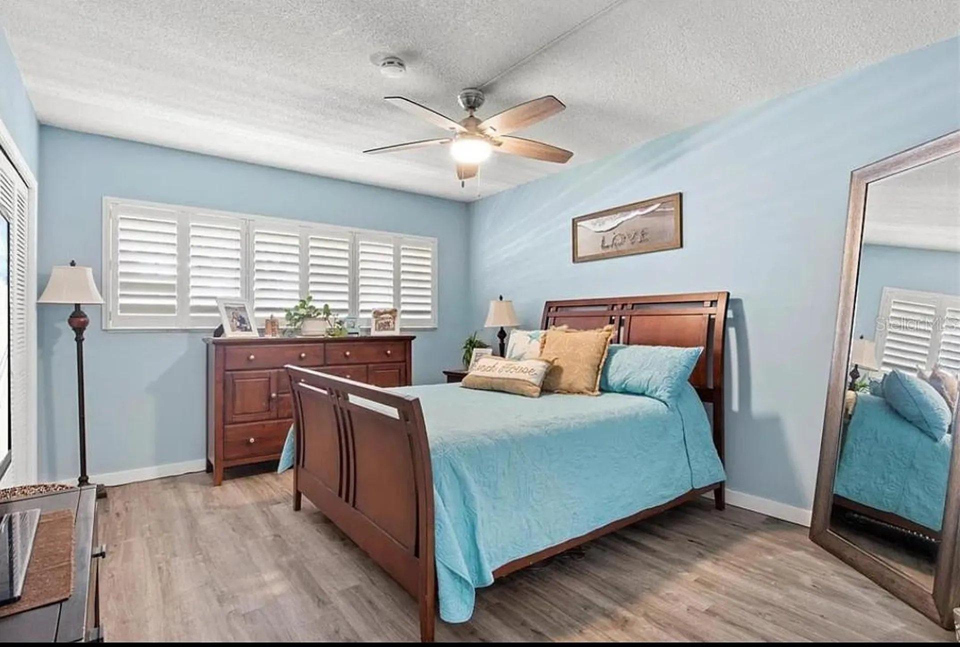 7461 W Country Club Drive N Sarasota FL 34243