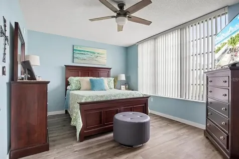 7461 W Country Club Drive N Sarasota FL 34243