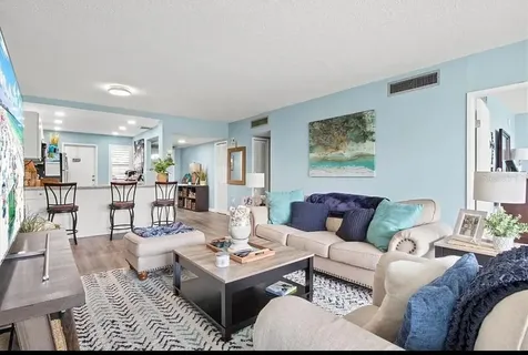 7461 W Country Club Drive N Sarasota FL 34243