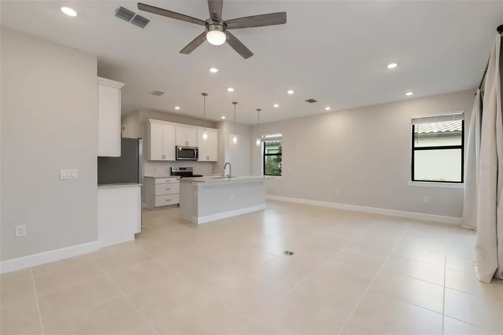 5811 Silverside Pine Court Lakewood Ranch FL 34211