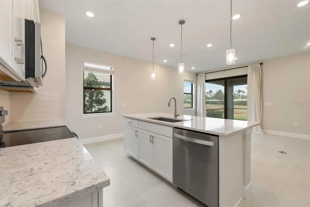 5811 Silverside Pine Court Lakewood Ranch FL 34211