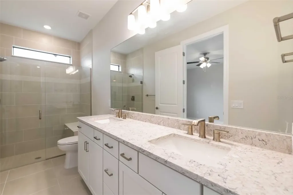 5811 Silverside Pine Court Lakewood Ranch FL 34211