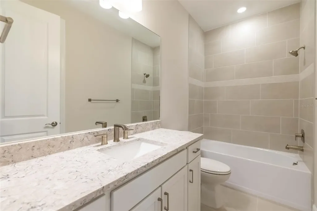 5811 Silverside Pine Court Lakewood Ranch FL 34211