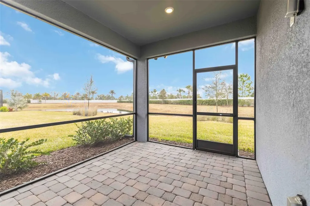 5811 Silverside Pine Court Lakewood Ranch FL 34211