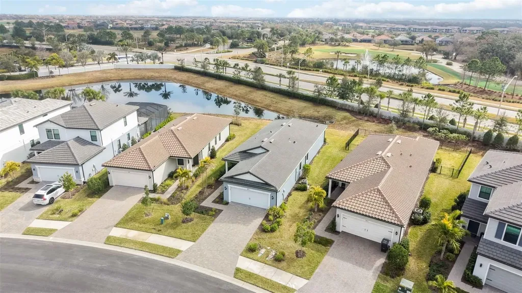 5811 Silverside Pine Court Lakewood Ranch FL 34211