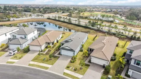 5811 Silverside Pine Court Lakewood Ranch FL 34211