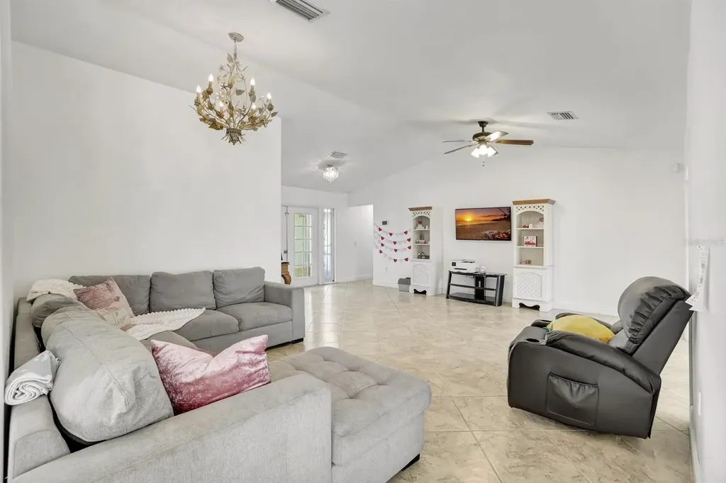 4090 32nd Avenue SE Naples FL 34117