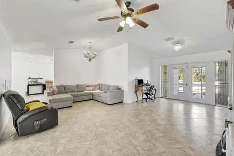 4090 32nd Avenue SE Naples FL 34117