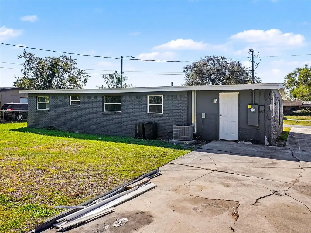 3032 Truman Boulevard Sanford FL 32771