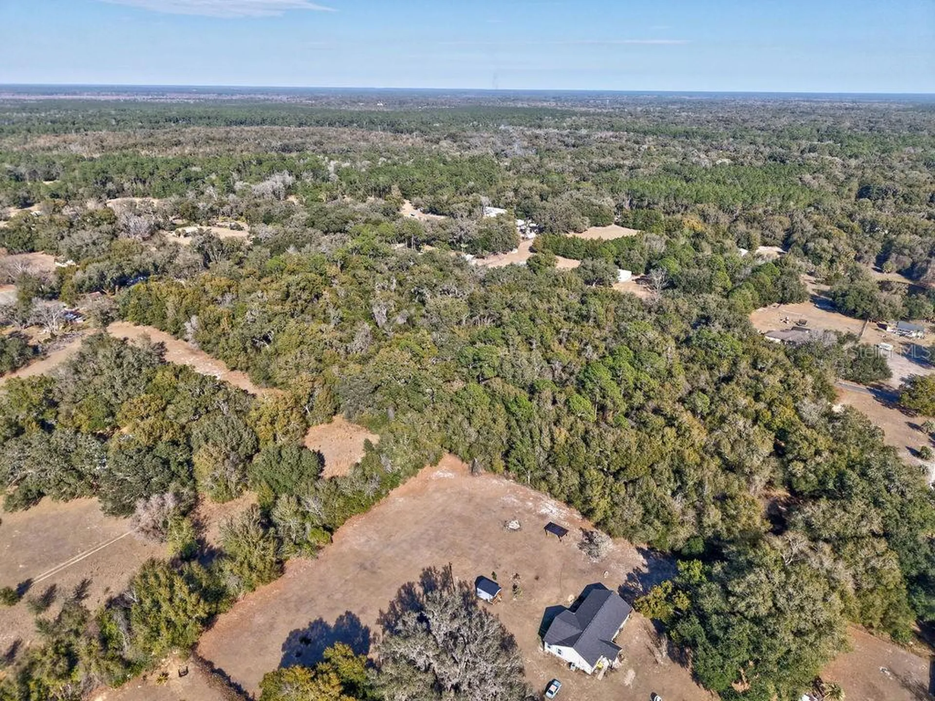 SE 129 Court Ocklawaha FL 32179