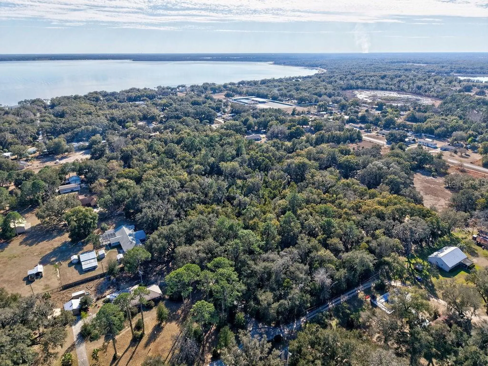 SE 129 Court Ocklawaha FL 32179