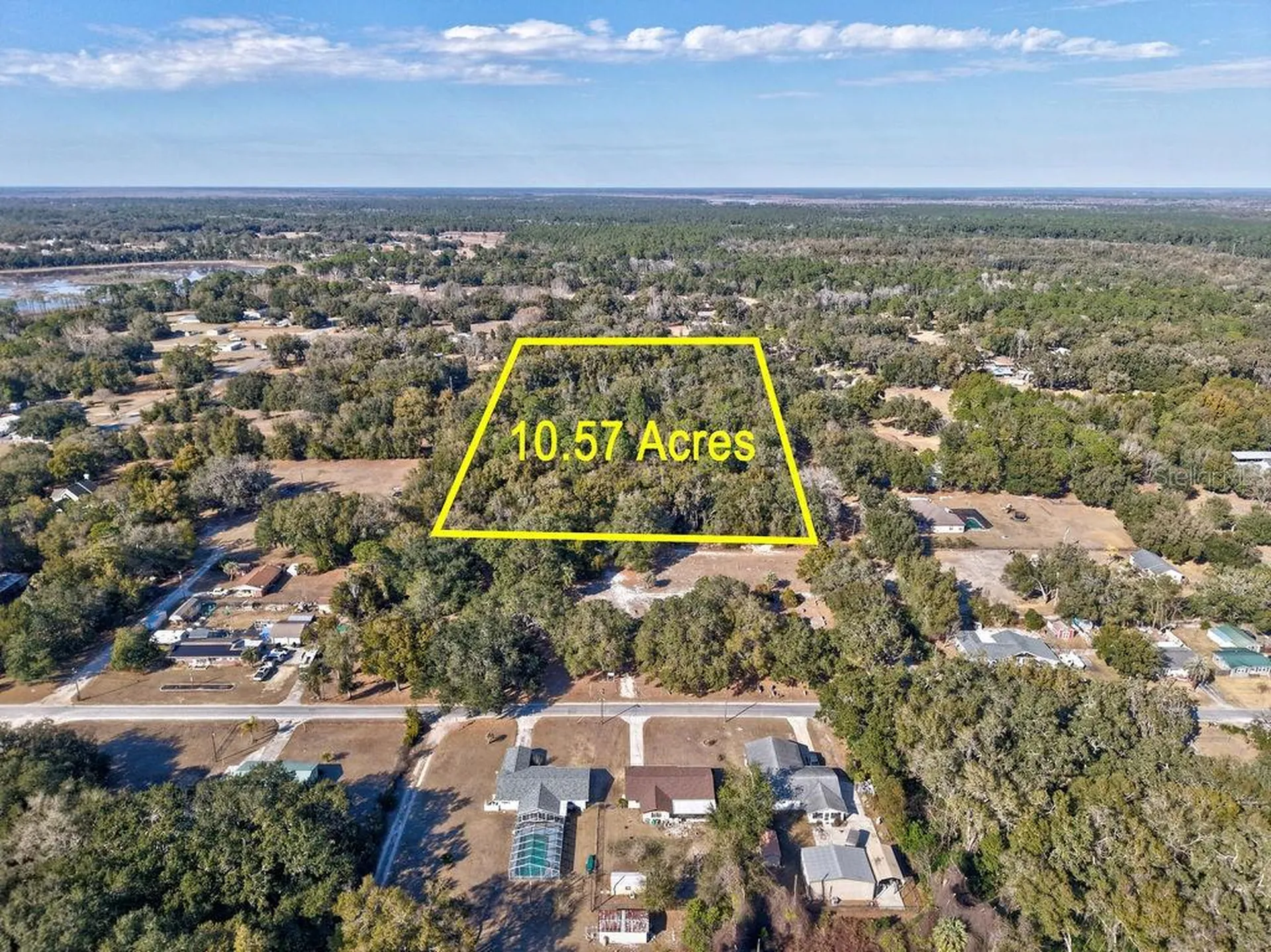 SE 129 Court Ocklawaha FL 32179