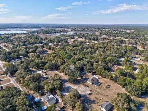 SE 129 Court Ocklawaha FL 32179