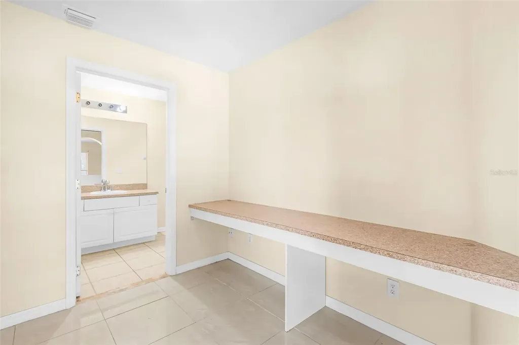 3809 NE 17th Avenue Cape Coral FL 33909