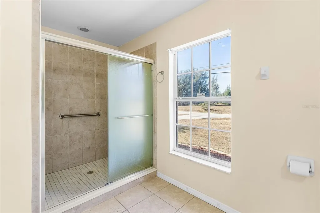 3809 NE 17th Avenue Cape Coral FL 33909