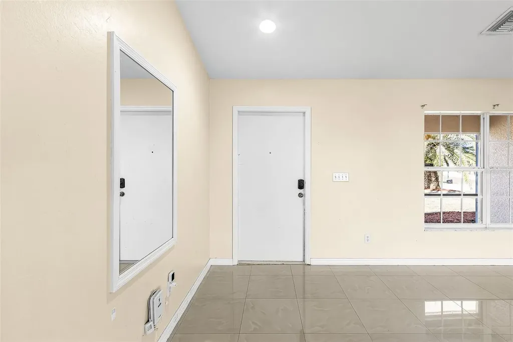 3809 NE 17th Avenue Cape Coral FL 33909