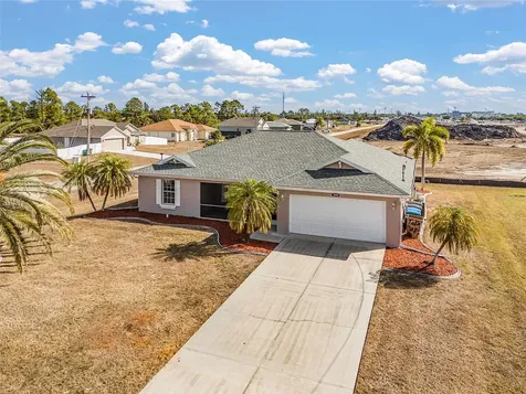 3809 NE 17th Avenue Cape Coral FL 33909
