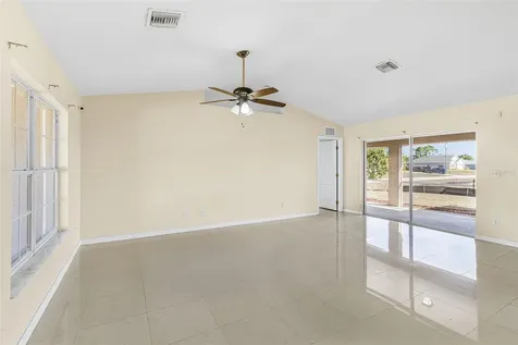 3809 NE 17th Avenue Cape Coral FL 33909