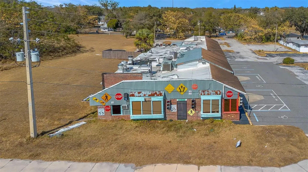 210 State Road 60 W Lake Wales FL 33853