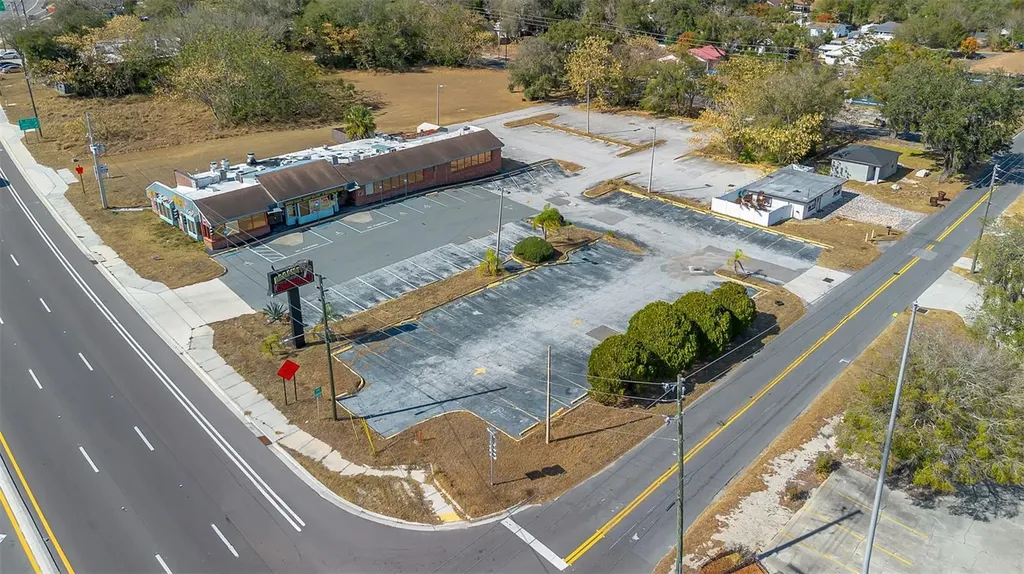 210 State Road 60 W Lake Wales FL 33853