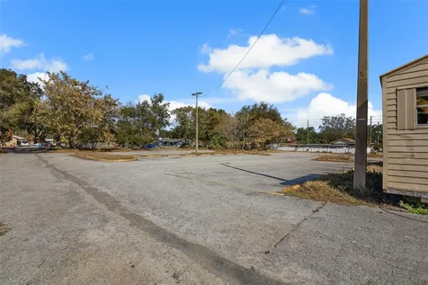 210 State Road 60 W Lake Wales FL 33853