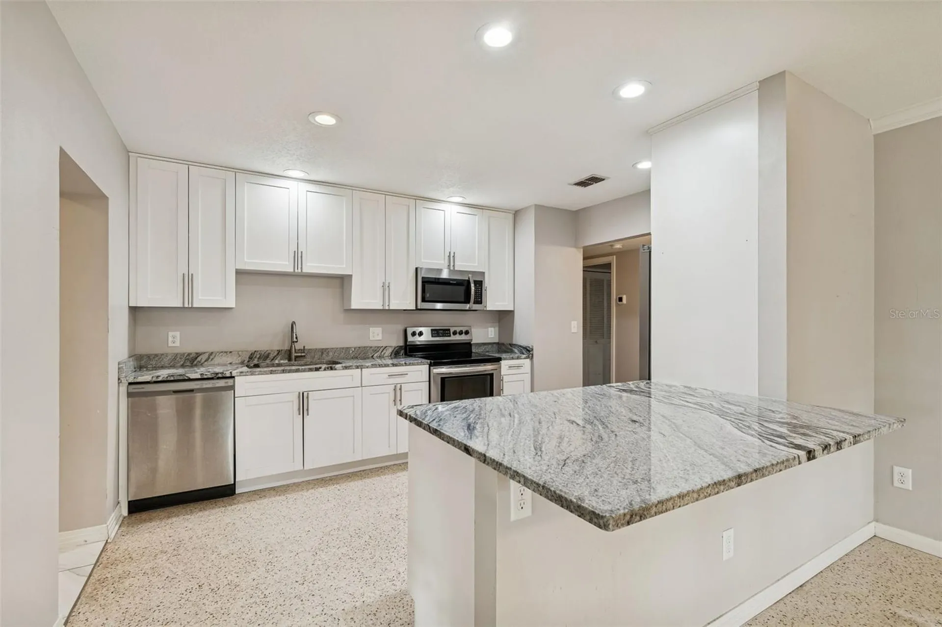 308 Brentwood Drive Temple Terrace FL 33617