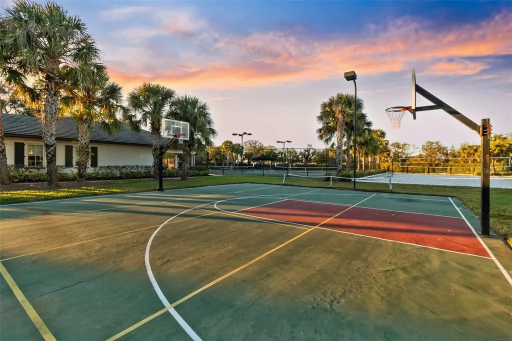 8853 Colonels Court Sarasota FL 34240