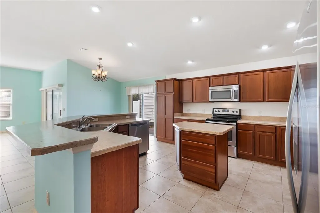 2610 Lindewood Street The Villages FL 32163