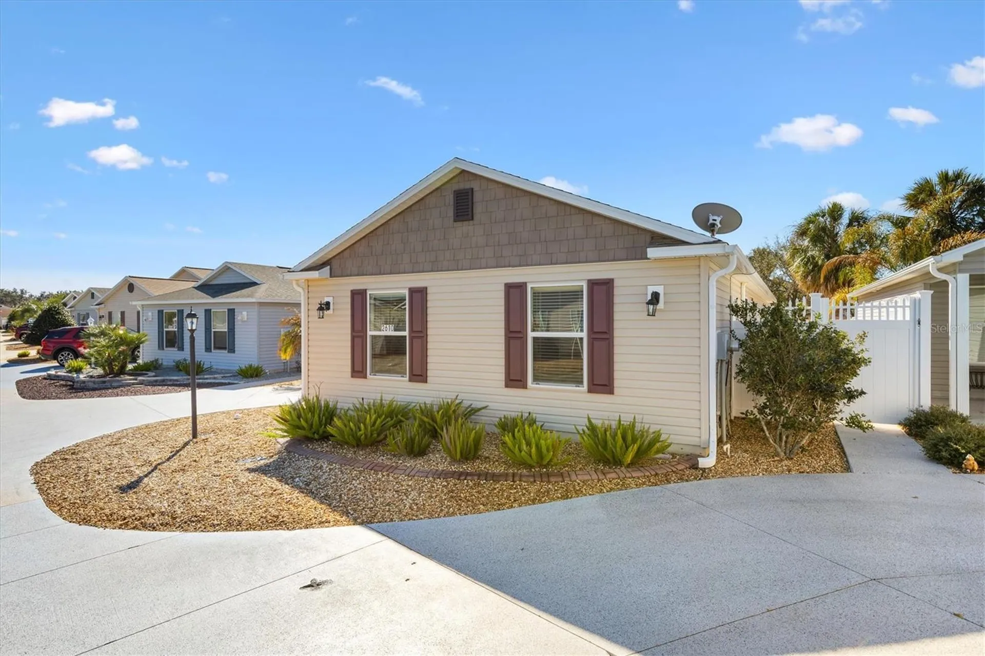 2610 Lindewood Street The Villages FL 32163