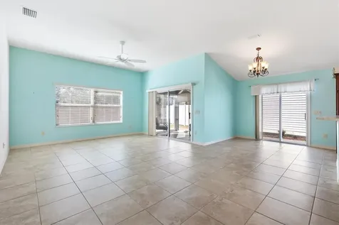 2610 Lindewood Street The Villages FL 32163