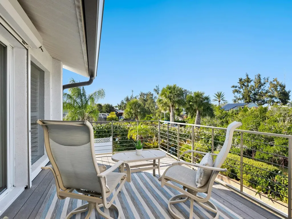 6934 Belgrave Drive Siesta Key FL 34242