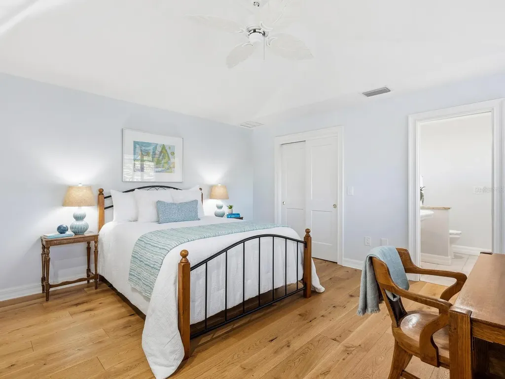 6934 Belgrave Drive Siesta Key FL 34242