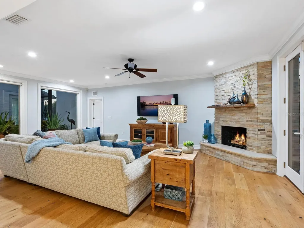 6934 Belgrave Drive Siesta Key FL 34242