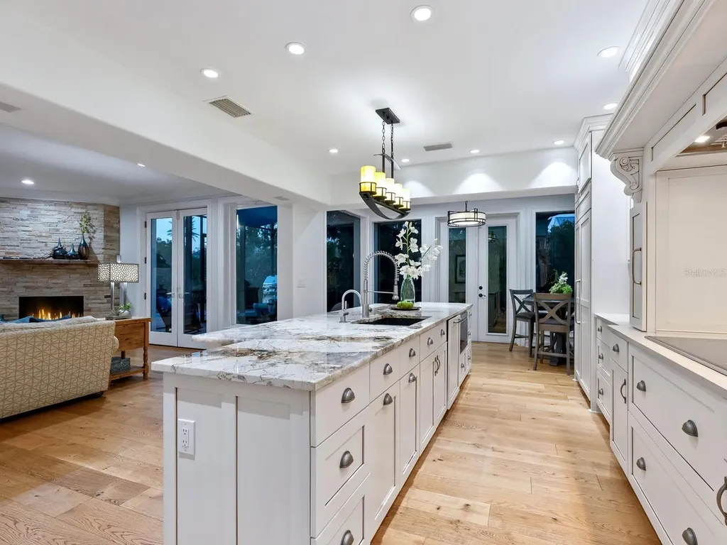 6934 Belgrave Drive Siesta Key FL 34242