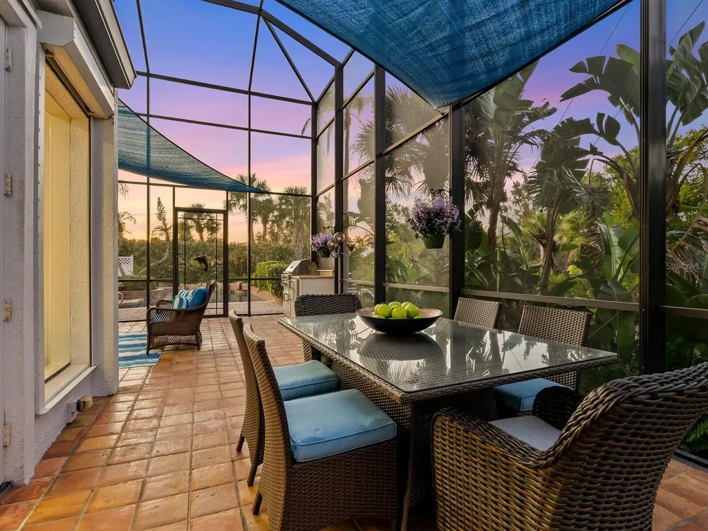 6934 Belgrave Drive Siesta Key FL 34242