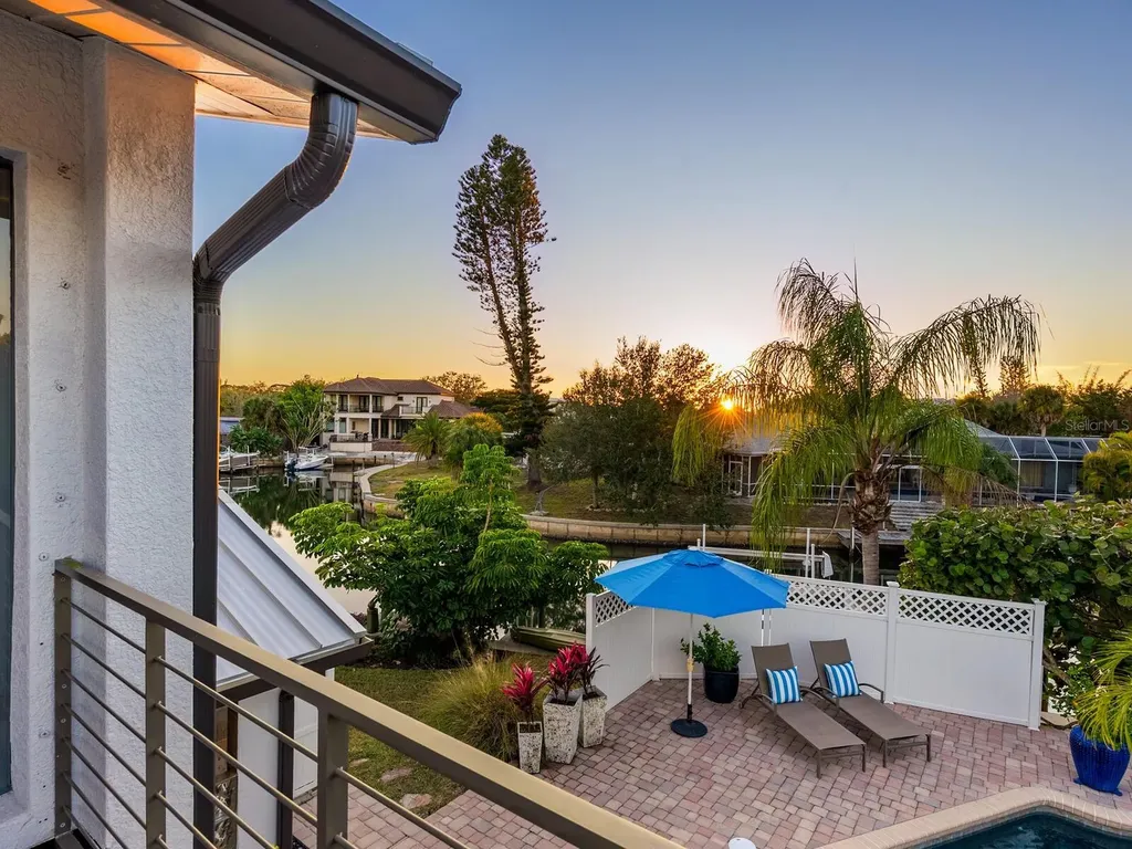 6934 Belgrave Drive Siesta Key FL 34242