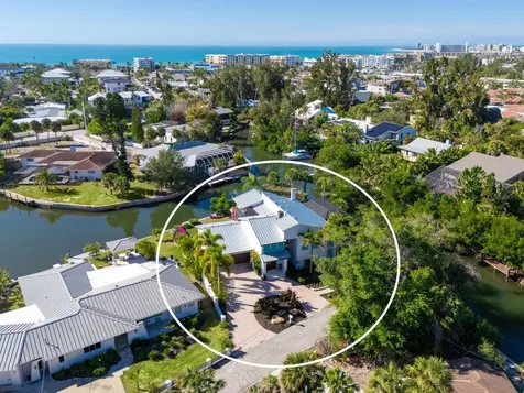 6934 Belgrave Drive Siesta Key FL 34242