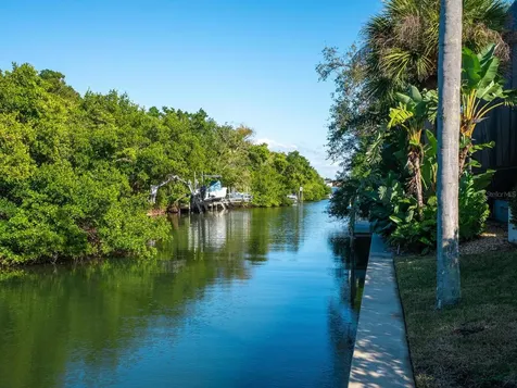 6934 Belgrave Drive Siesta Key FL 34242
