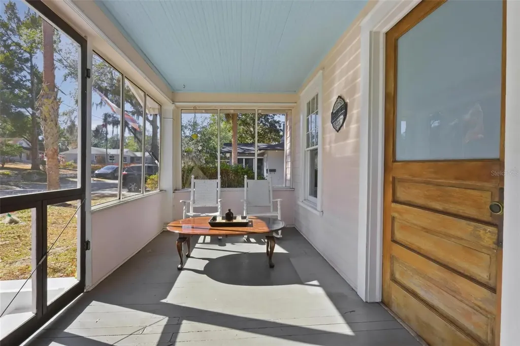319 W University Avenue Deland FL 32720