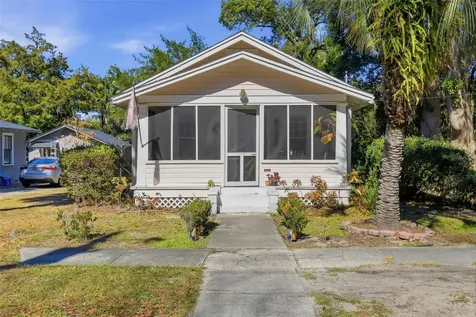 319 W University Avenue Deland FL 32720