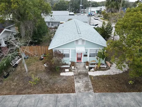5810 N Suwanee Avenue Tampa FL 33604