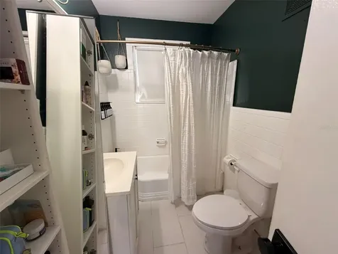 5810 N Suwanee Avenue Tampa FL 33604